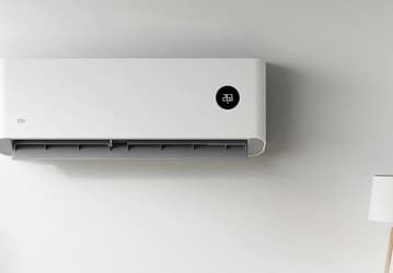 Кондиционеры Xiaomi стали хитом жаркого 2025 года. Компания уже вошла в топ-3 на рынке кондиционеров в Китае и готовится сместить со второй позиции Gree