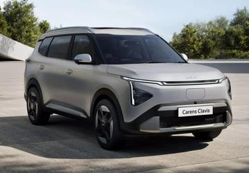 Представлен бюджетный кроссовер Kia Carens Clavis