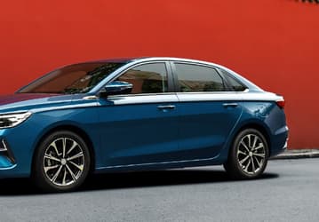 Представлен обновленный Geely Emgrand: улучшенная медиасистема и цена от 7,8 тыс. долларов