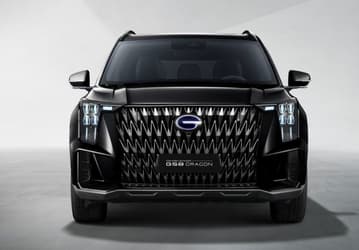 «Китайский Cadillac» с трансмиссией Toyota. В России начались продажи GAC GS8 Dragon
