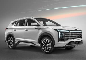Дождались: «Москвич 8» — одноклассник Hyundai Santa Fe и Kia Sorento — поступит в продажу на следующей неделе