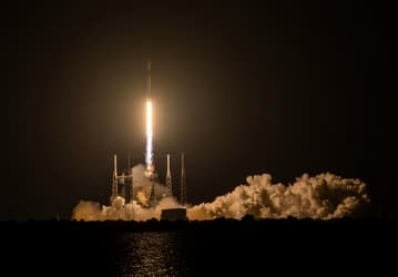 Ничего подобного никто ещё не делал: одна и та же ракета Falcon 9 слетала в космос и вернулась уже 29 раз