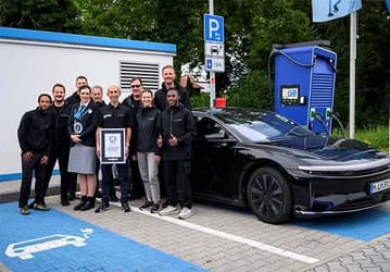 1205 километров без подзарядки: электромобиль Lucid Air проехал из Швейцарии в Германию без остановки. Новый рекорд Гиннесса
