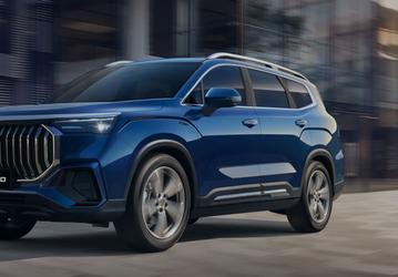 В Белоруссии большой 200-сильный кроссовер Geely Okavango оказался на 1 млн рублей дешевле, чем в России