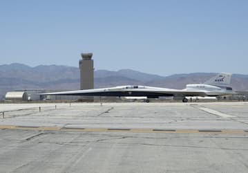 NASA разгоняет «тихий» сверхзвук: X-59 впервые двинулся сам