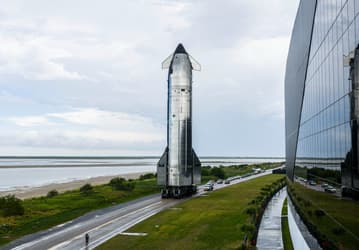 Марс всё ближе? Остались считанные часы до десятого испытательного полета ракеты Starship: SpaceX опубликовала фото, а Илон Маск выступит с речью