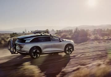 Флагманский электромобиль Lucid Gravity неожиданно провалил старт продаж: всего 9 проданных электрокроссоверов