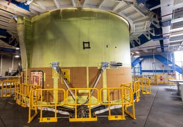 Ключевой компонент ракеты SLS для лунной миссии Artemis III готов к финальной сборке