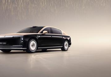 Замена Mercedes-Maybach S-Class длиной почти 5,5 м с крошечным радиусом разворота 3,8 м, мощностью до 863 л.с. и новейшими технологиями. Новейшие Maextro S800 купили уже более 10 000 человек