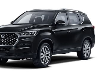 Представленный в России корейский внедорожник обновился: KGM Rexton 2026 по-прежнему оснащается 2,2-литровым мотором и «автоматом», но опций стало больше