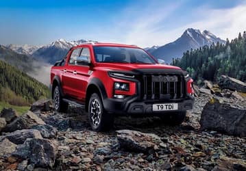 Всё те же 8-ступенчатый «автомат», рама и полный привод, но теперь более подходящий мотор — 3,76 млн рублей. Стартовали продажи JAC T9 с дизелем