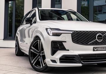 Volvo XC90 добавили стиля и мощности: наконец-то флагманский внедорожник может разгоняться больше 180 км/ч