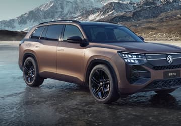 Огромный Volkswagen с полным приводом — всего 5,75 млн рублей. Volkswagen Teramont Pro 2025 подешевел в России на 1 млн рублей за 5 месяцев