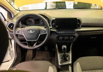 В Lada Iskra будет комфортно даже двухметровым водителям