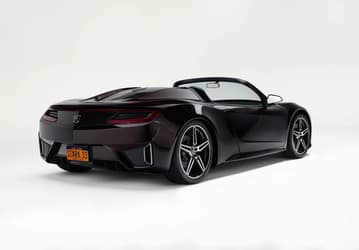 Уникальный автомобиль Тони Старка из «Мстителей» выставляют на продажу. Это Acura NSX Roadster