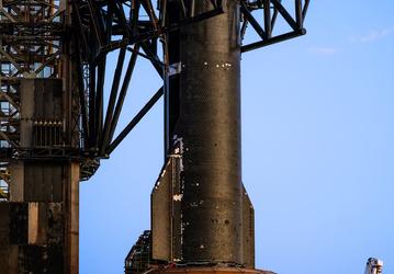 Новейший Starship показали вблизи на стартовой площадке
