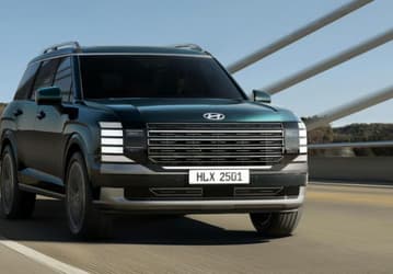 Новый Hyundai Palisade появился у крупных российских дилеров: гарантия 2 года, топовое оснащение, «автомат» и полный привод — 9,6 млн рублей