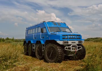 «Звезда Т24»: первый арктический автобус-вездеход представлен и выпущен в России