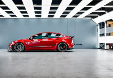 Представлена Tesla Red Rocket