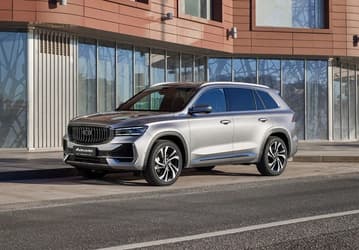 Владельцы Geely Monjaro в России назвали слабые стороны бестселлера