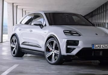 Глава Porsche признал, что отказ от бензиновых моторов был ошибкой. Будущий Porsche Macan вновь получит ДВС