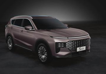 186 л.с., полный привод, 8-ступенчатый «автомат» — за 2,66 млн рублей. В России могут начать сборку кроссовера Soueast S07