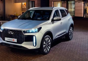 Chery Tiggo 4 с автоматизированной коробкой передач и простым мотором — всего 2,1 млн рублей. У российского Tiggo 4 появилась новая комплектация