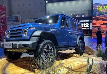 Новейший «китайский УАЗ» BJ 212 T01 получил дизельную версию, полный привод, отключаемый стабилизатор и блокировки дифференциалов