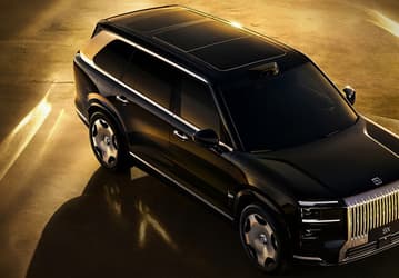 Первый в истории Zeekr с ДВС, который создан для конкуренции с Rolls-Royce Cullinan и Range Rover, получил самую большую в истории PHEV батарею
