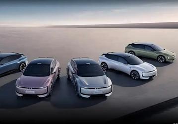 Audi E5 Sportback лишился фирменных колец, но сохранил пневмоподвеску и полный привод quattro