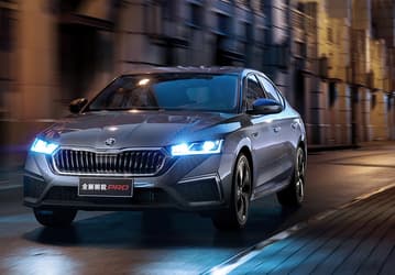 Новую Skoda Octavia Pro можно заказать в России за 2,3 млн рублей — на 200 тыс. рублей дешевле, чем в июне