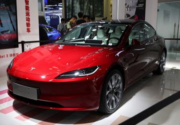 Tesla снизила цену на бестселлер с самым большим запасом хода в Китае