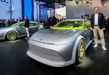 Hyundai представила концепт Concept Three — основу для IONIQ 3