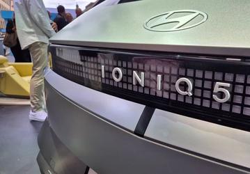Hyundai на взлёте: американцы выбирают Santa Fe и Palisade, а продажи Tucson упали