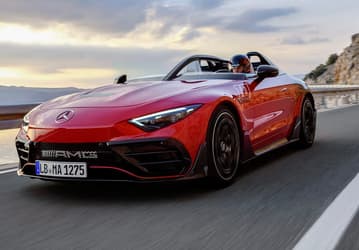 В России можно заказать Mercedes-AMG PureSpeed: 585 л.с. и нет крыши, зато есть цена 150 миллионов рублей