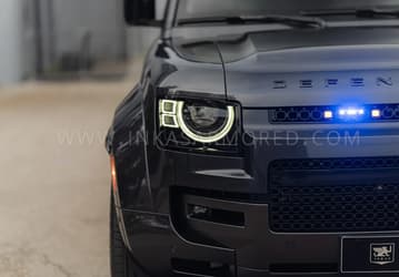 Land Rover Defender 2026 превратили в броневик, защищенный от выстрелов из штурмовой винтовки калибра 7,62 и одновременного подрыва двух ручных гранат