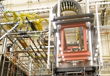 Fourth Power запускает революцию в хранении энергии: доступное круглосуточное решение для возобновляемой энергетики