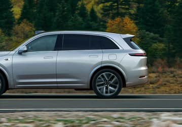 Li Auto (Lixiang) официально идет в Россию, первый дилерский центр откроется до конца 2025 года