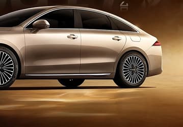 Одноклассник Honda Accord и Mazda6 от дизайнера Rolls-Royce с запасом хода более 2000 км, расходом  2,91 л/100 км и ценой 13 700 долларов. За Roewe M7 DMH выстроилась очередь