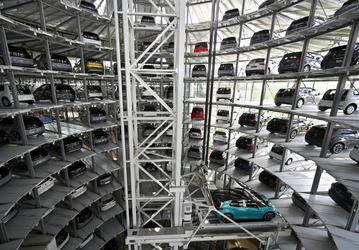 Volkswagen приостанавливает производство на немецких заводах