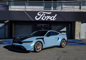Ford подтвердил разработку гибридной версии Mustang