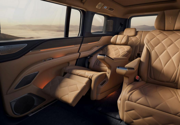 Больше Range Rover и Rolls-Royce Cullinan, пять мторов, мощность 1180 л.с., танковый разворот и плавучесть. Роскошный внедорожник BYD Yangwang U8L поступает в продажу