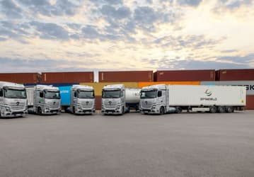 Альтернатива дизелю: водородные грузовики Mercedes-Benz GenH2 проехали 225 тысяч километров
