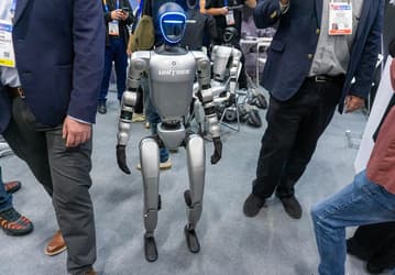 Meta* объявила о создании открытой платформы для гуманоидных роботов