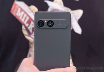 Первый за очень много лет смартфон Sony с новым дизайном получился весьма спорным. Опубликованы обзоры Xperia 10 VII