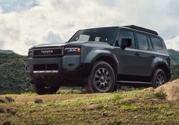 Toyota Land Cruiser и Toyota RAV4 превратятся в электромобили