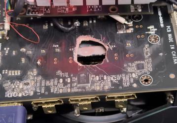 GeForce RTX 5070 Ti с огромной дыркой в плате получила вторую жизнь благодаря Radeon RX 580
