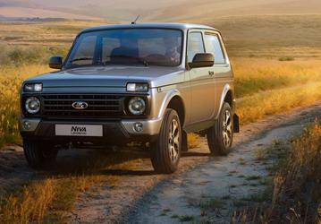 Распродажа Lada продлена на октябрь: АвтоВАЗ предлагает Lada Granta, Vesta, Largus, Niva и Aura со скидкой до 400 тыс. рублей
