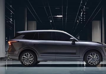 Большой кроссовер на платформе Volvo XC90 с 2,0-литровым мотором, полным приводом и гарантией 3 года — 5,99 млн рублей. В России начали продавать Nordcross 001