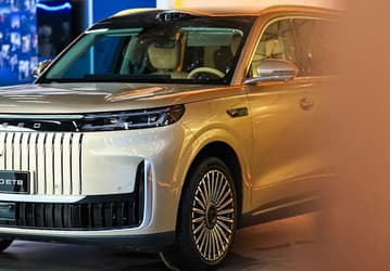 Exeed представил флагманский кроссовер Exlantix ET8 с запасом хода 1400 км — он приедет в Россию